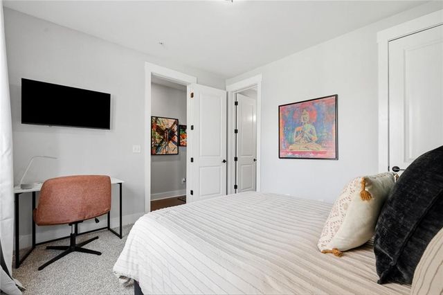 285 Castleberry Hill Walk SW, Atlanta, GA 30313