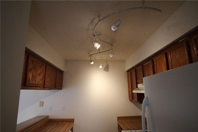 1002 King Albert ST B, Austin, TX 78745