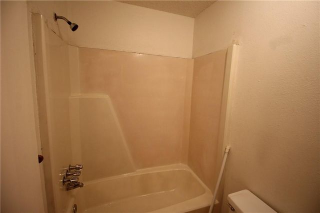 1002 King Albert ST B, Austin, TX 78745