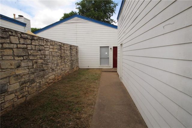 1002 King Albert ST B, Austin, TX 78745