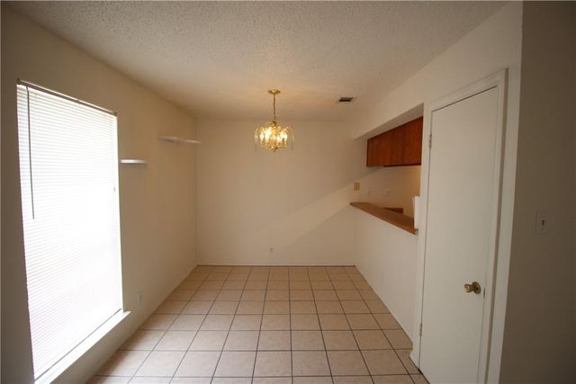 1002 King Albert ST B, Austin, TX 78745