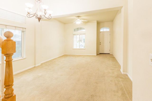 2608 Donner Trl, Riverbank, CA 95367