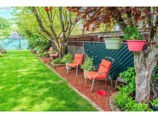 1926 Ne VISTA Ave, Gresham, OR 97030