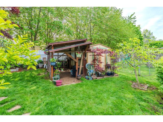1926 Ne VISTA Ave, Gresham, OR 97030