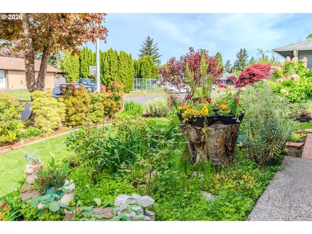 1926 Ne VISTA Ave, Gresham, OR 97030