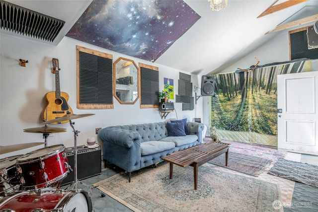 923 S Grant Avenue, Tacoma, WA 98405