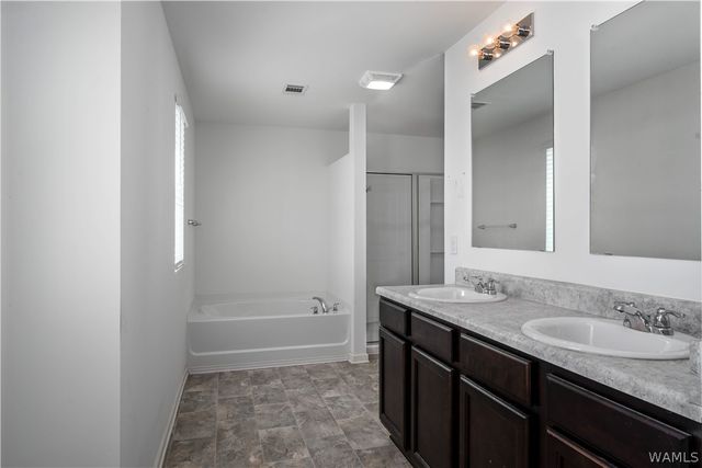 2747 Lily, Northport, AL 35473