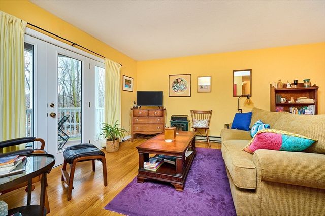 23 Randolph Pl 109, Northampton, MA 01060