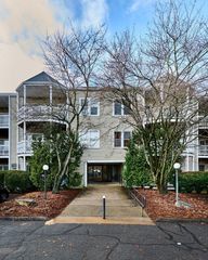 23 Randolph Pl 109, Northampton, MA 01060