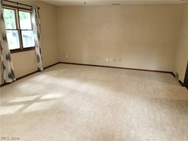 138 Loyola Drive, Elyria, OH 44035