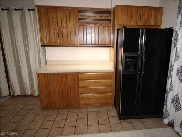 138 Loyola Drive, Elyria, OH 44035