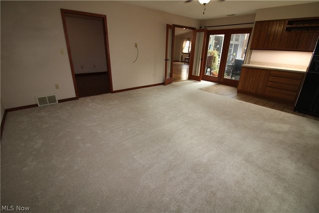 138 Loyola Drive, Elyria, OH 44035