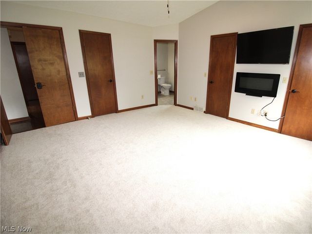 138 Loyola Drive, Elyria, OH 44035