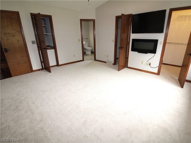 138 Loyola Drive, Elyria, OH 44035