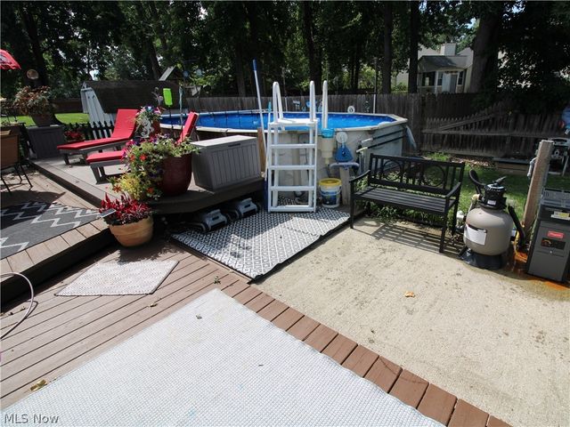 138 Loyola Drive, Elyria, OH 44035