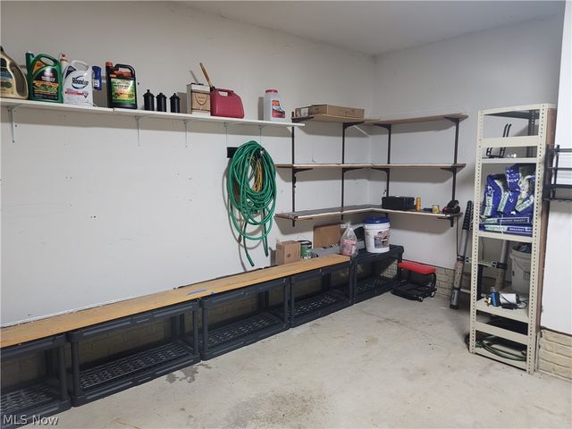 138 Loyola Drive, Elyria, OH 44035