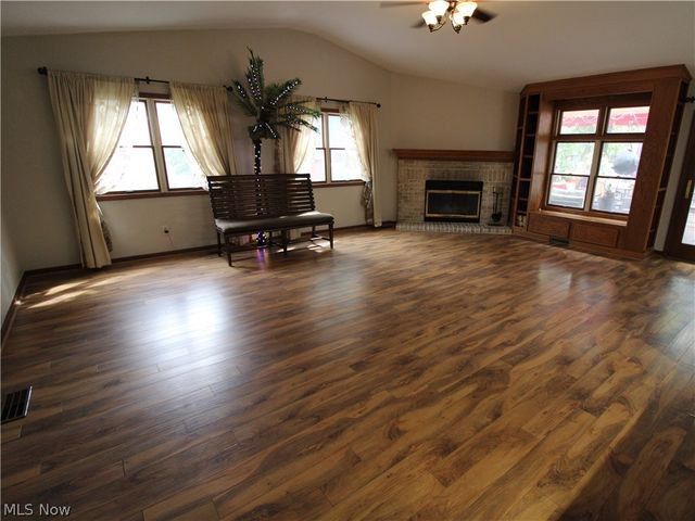 138 Loyola Drive, Elyria, OH 44035