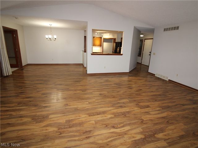 138 Loyola Drive, Elyria, OH 44035