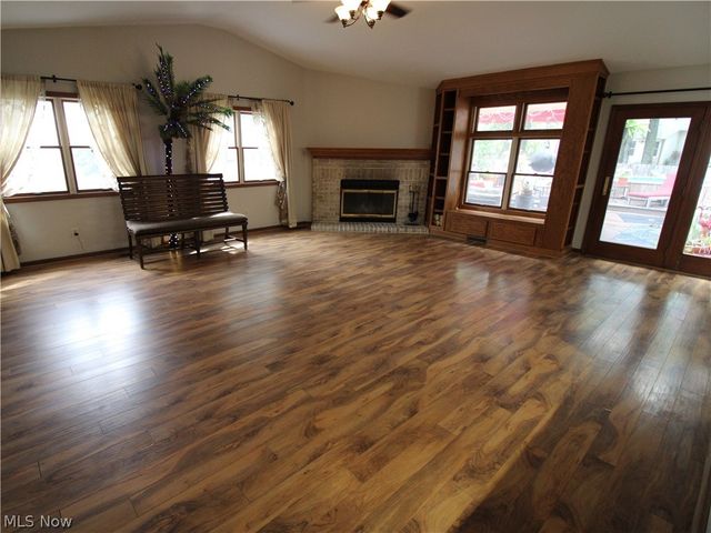 138 Loyola Drive, Elyria, OH 44035