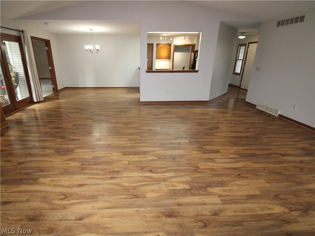 138 Loyola Drive, Elyria, OH 44035
