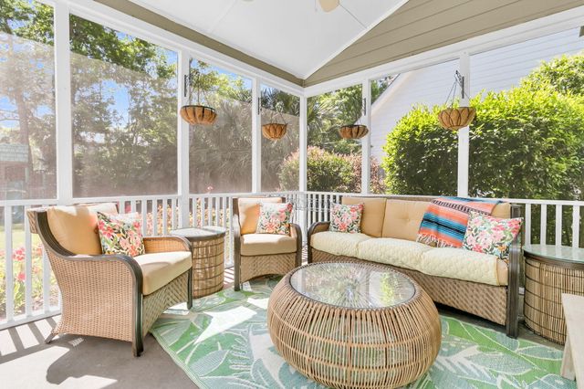 2116 Tall Grass Circle, Mount Pleasant, SC 29466