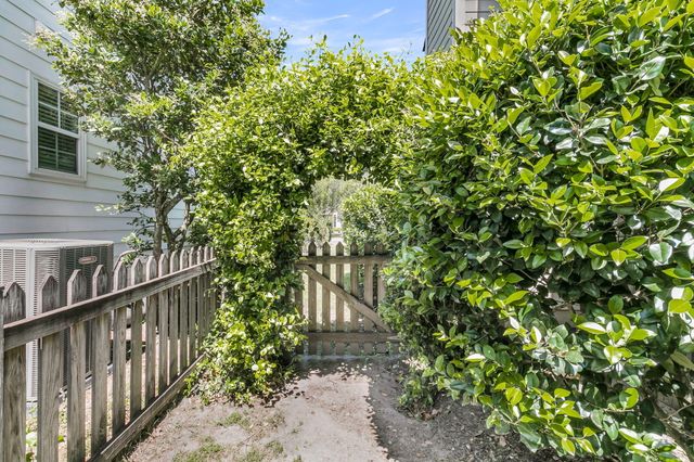 2116 Tall Grass Circle, Mount Pleasant, SC 29466