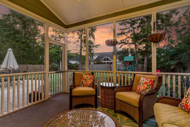 2116 Tall Grass Circle, Mount Pleasant, SC 29466
