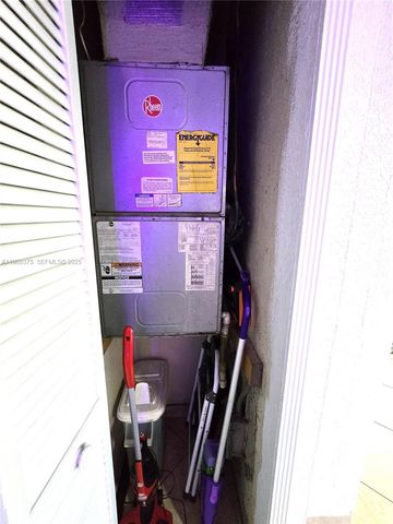 11152 SW 7th St, Sweetwater, FL 33174