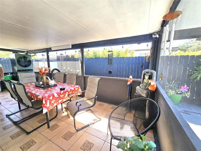 11152 SW 7th St, Sweetwater, FL 33174