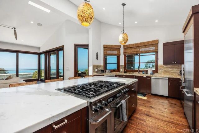 2260 El Amigo Road, Del Mar, CA 92014