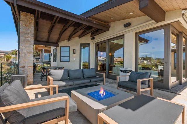 2260 El Amigo Road, Del Mar, CA 92014