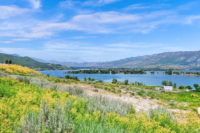 6339 E QUAIL LN, Huntsville, UT 84317