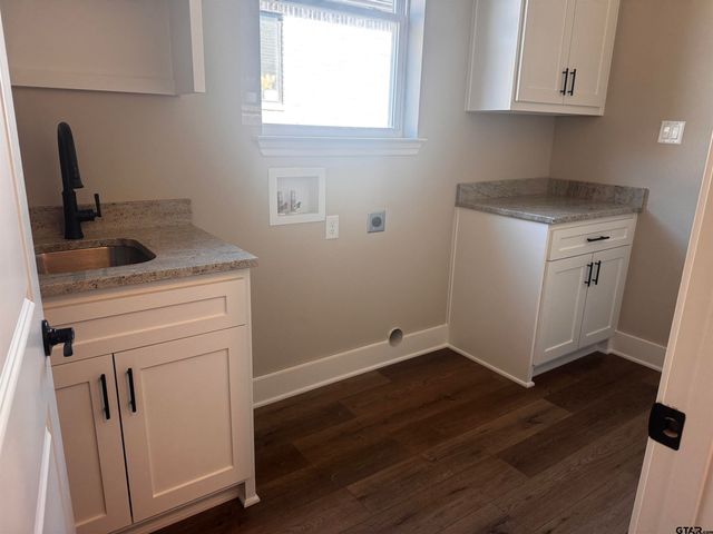 122 Kaul Ln, Bullard, TX 75757