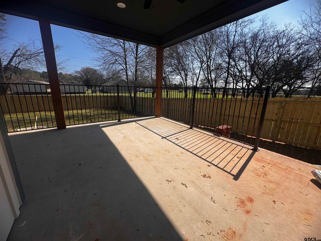 122 Kaul Ln, Bullard, TX 75757