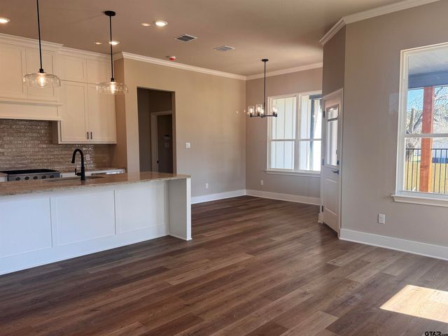 122 Kaul Ln, Bullard, TX 75757