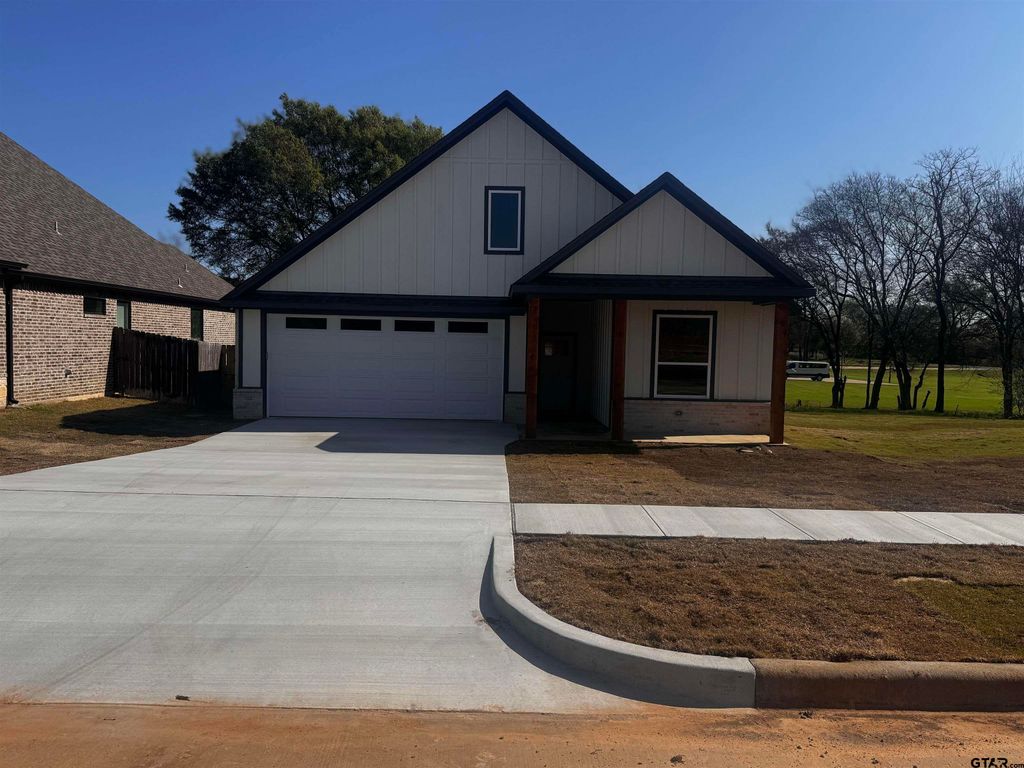 122 Kaul Ln, Bullard, TX 75757