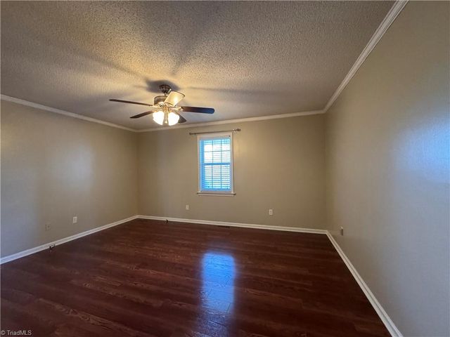 512 R L Norris Road, Linwood, NC 27299