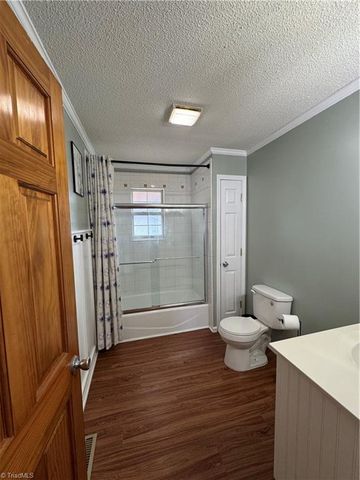 512 R L Norris Road, Linwood, NC 27299