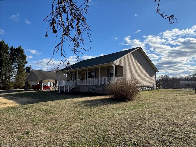 512 R L Norris Road, Linwood, NC 27299