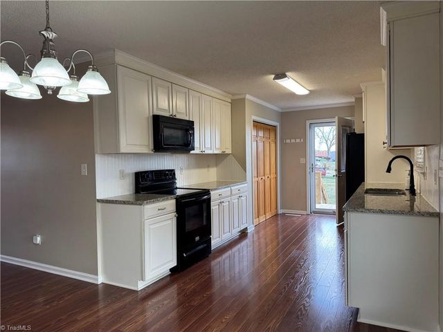 512 R L Norris Road, Linwood, NC 27299