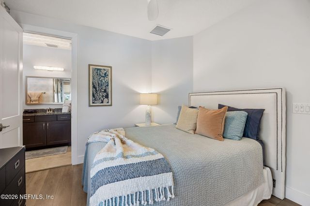 662 RUM RUNNER Way, St. Johns, FL 32259