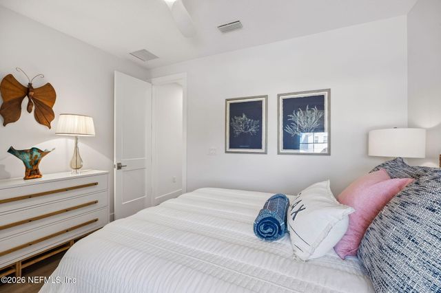 662 RUM RUNNER Way, St. Johns, FL 32259