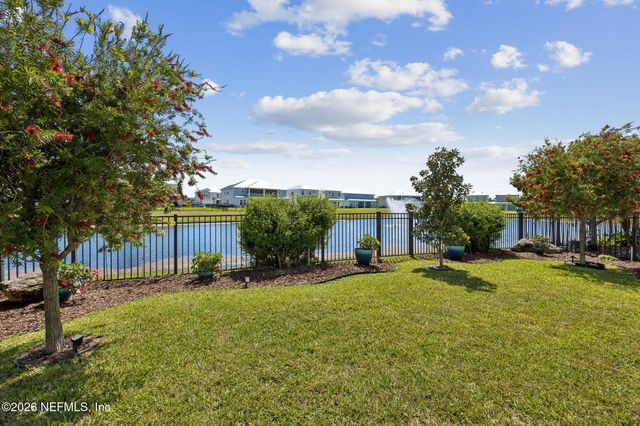 662 RUM RUNNER Way, St. Johns, FL 32259