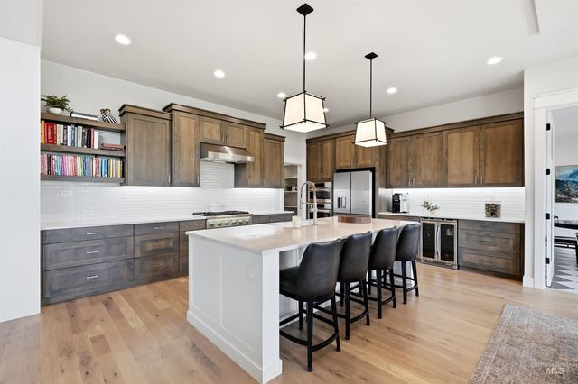 5301 W Strant St, Eagle, ID 83616