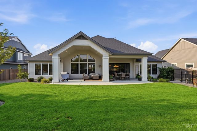 5301 W Strant St, Eagle, ID 83616