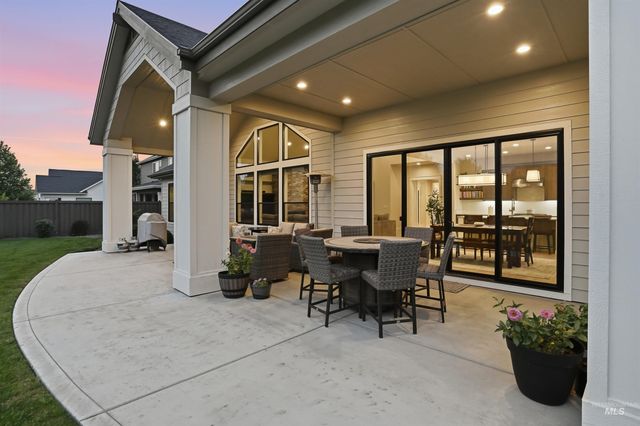 5301 W Strant St, Eagle, ID 83616