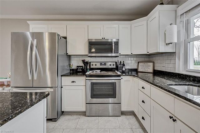 2571 Stutts Road, Asheboro, NC 27205