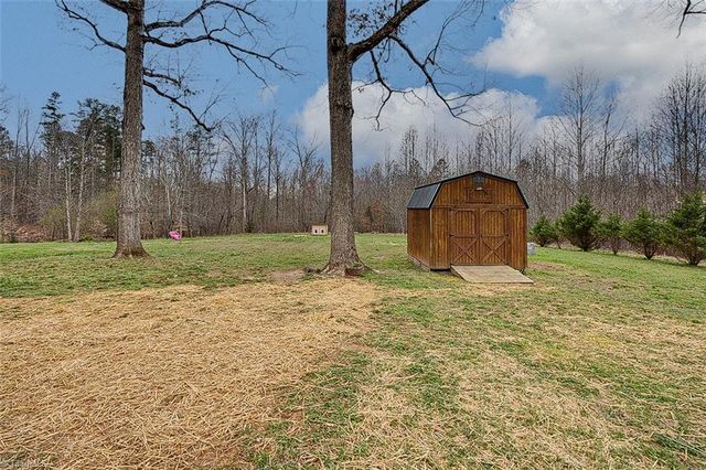 2571 Stutts Road, Asheboro, NC 27205