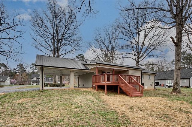 2571 Stutts Road, Asheboro, NC 27205