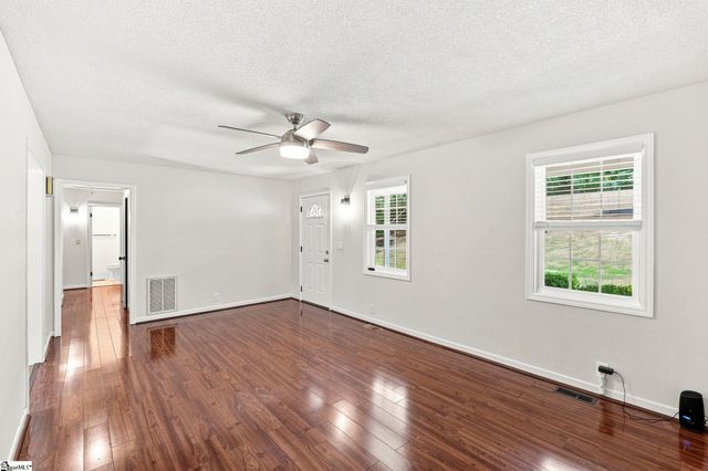 320 Bates View Drive, Travelers Rest, SC 29690